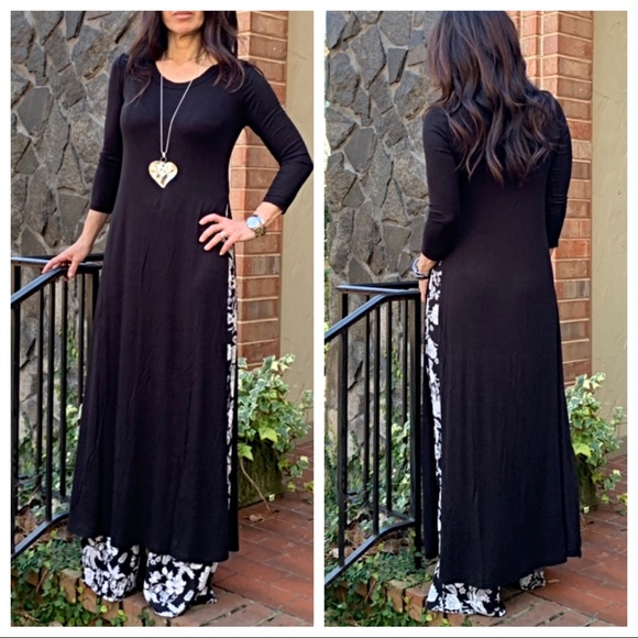 ✨LAST ONE✨Black wide leg floral print pants - Picture 3 of 7